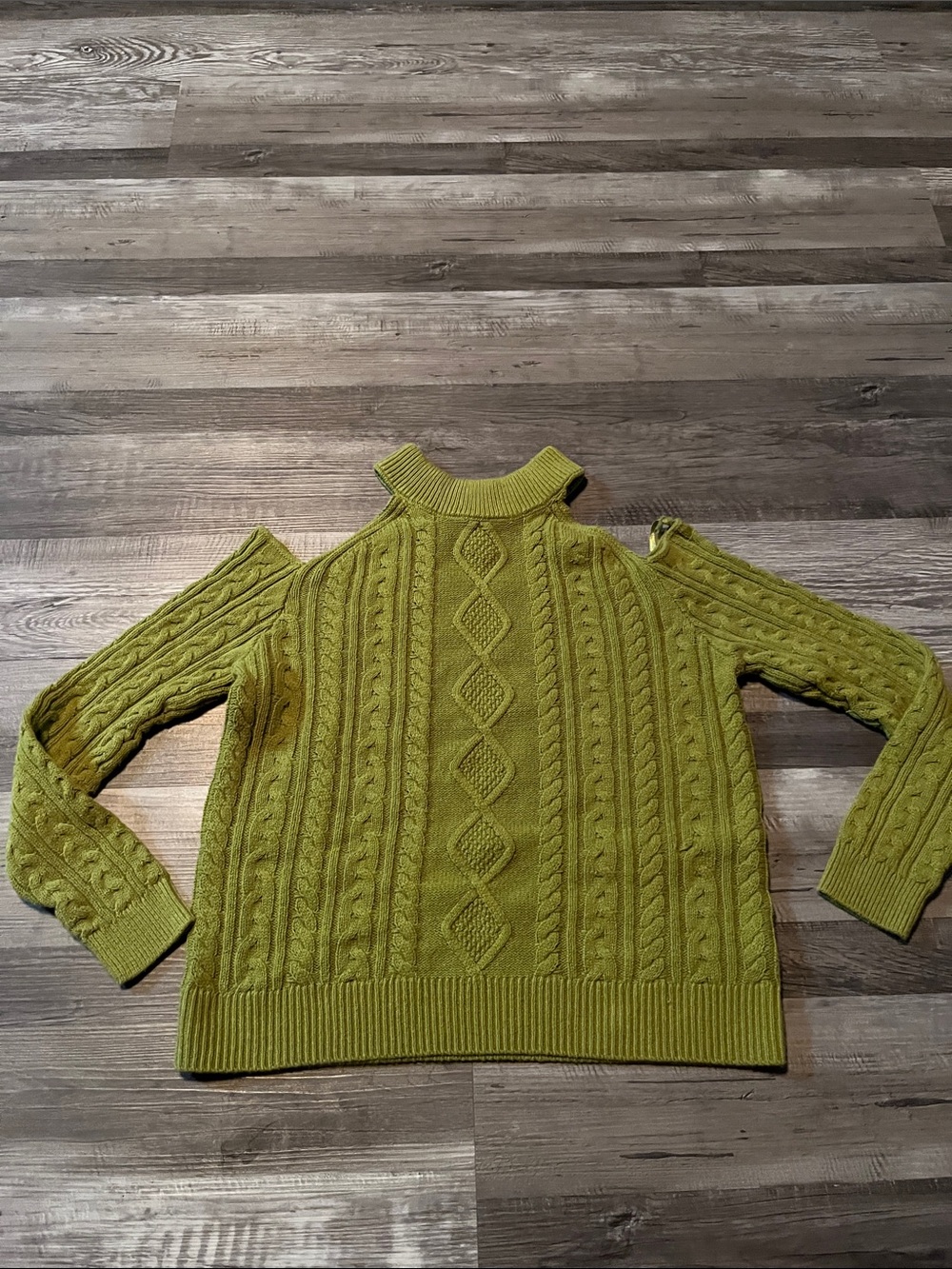 Cato Lime Green Cable Knit Cold-Shoulder Sweater EUC